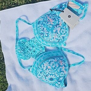 Swim suit top